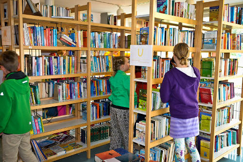 Schülerbücherei (Foto: Julia)