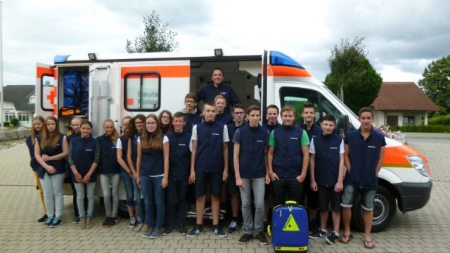 Besichtigung des Rettungswagens