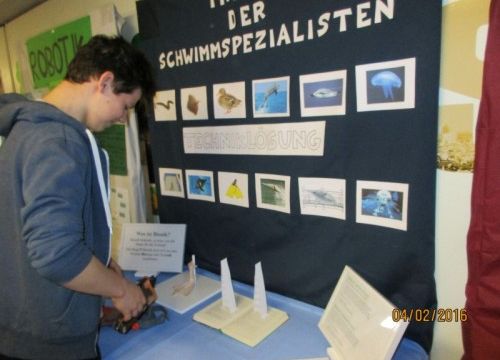 Bionik-Präsentation in der Aula