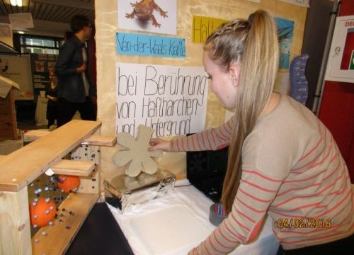 Bionik-Präsentation in der Aula