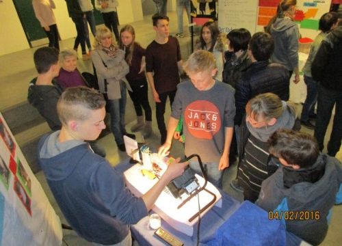 Bionik-Präsentation in der Aula