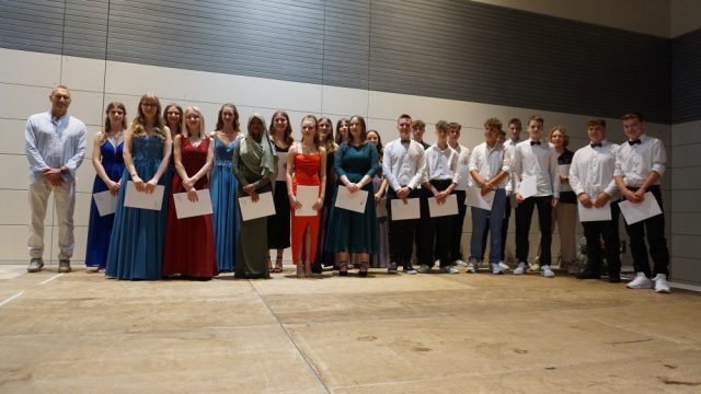 Gemeinsam an einem Ziel arbeiten - Abschluss 2024