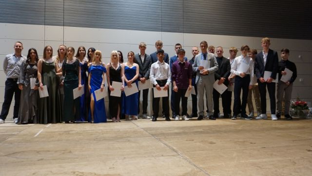 Gemeinsam an einem Ziel arbeiten - Abschluss 2024