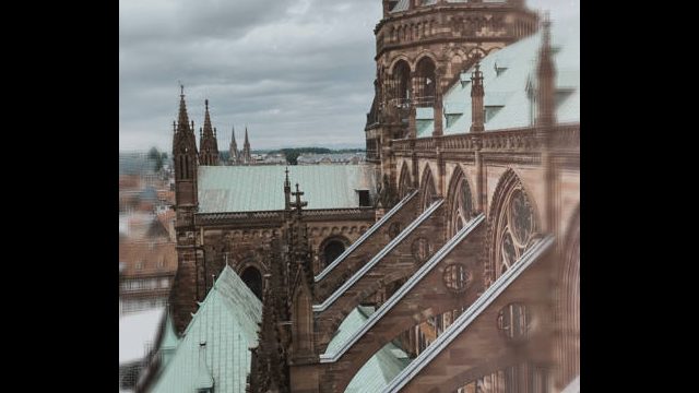 {"eId":"2559678234332826","CameraPosition":1} Vive l’Europe! - Straßburgfahrt Klasse 9 Fach Französisch