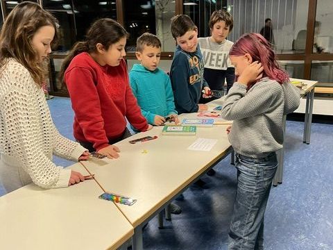 Bücher, Kuscheldecken und Spaß – so lässt sich unser Leseabend an der Max-Weishaupt-Realschule zusammenfassen