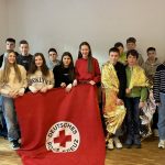 Herzlich Willkommen im Schulsanitätsdienst – 14 Achtklässler absolvieren mit großem Engagement den Erste-Hilfe-Kurs